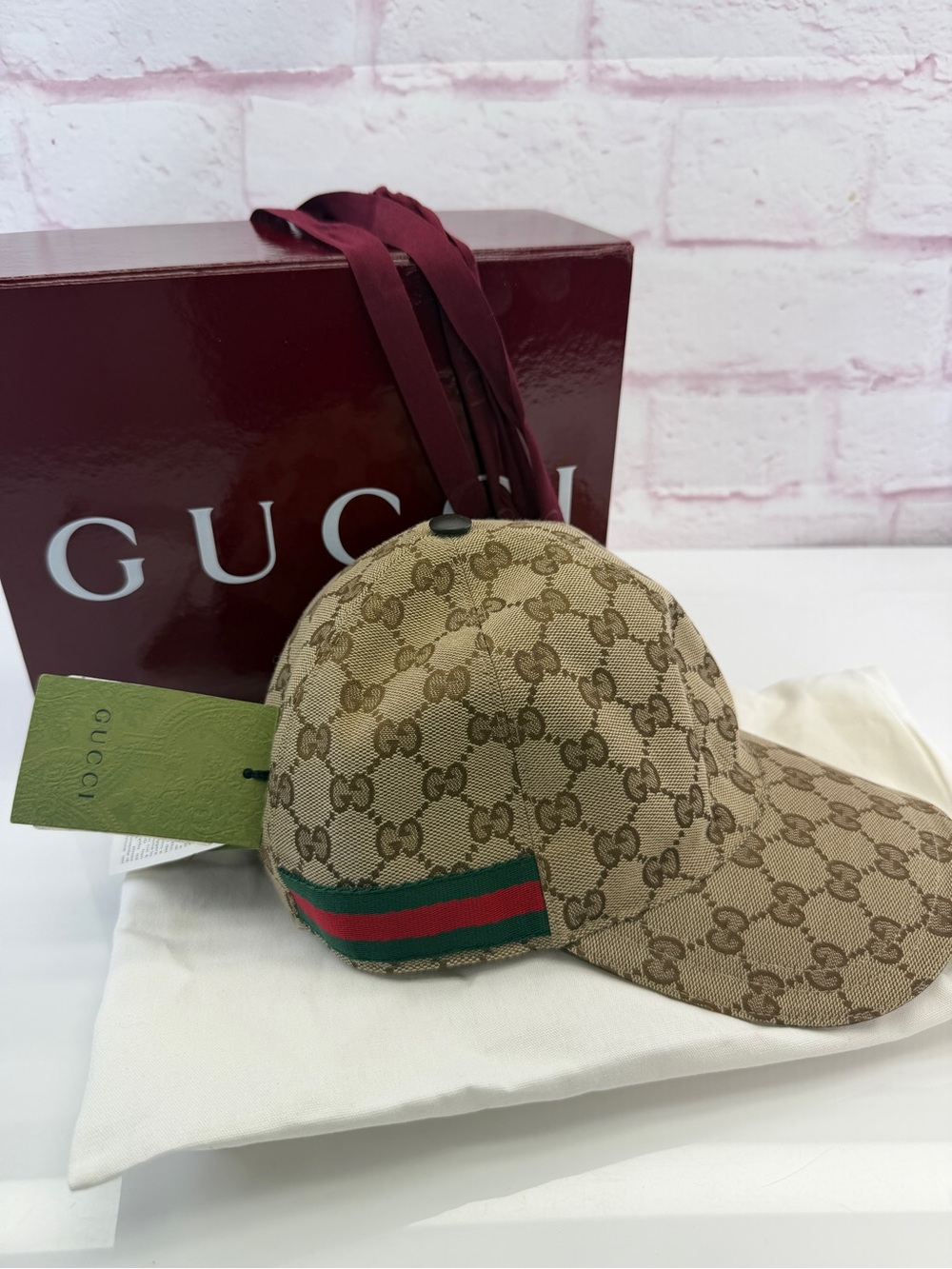 Gucci NWT Classic Web Sherry Line Khaki GG Baseball Hat
